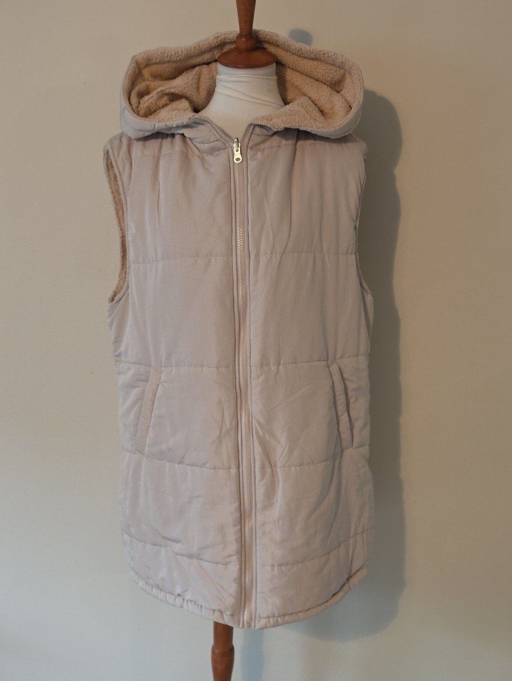 Pretty Garden Women's Hooded Puffer Vest in Light Beige Brand New